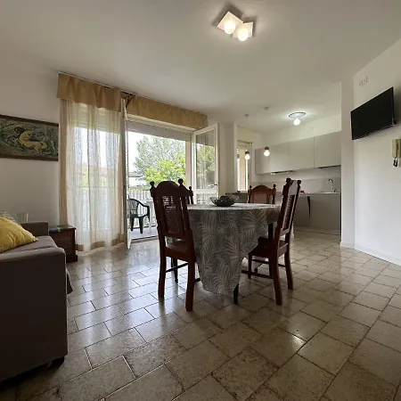 Vegas Apartment